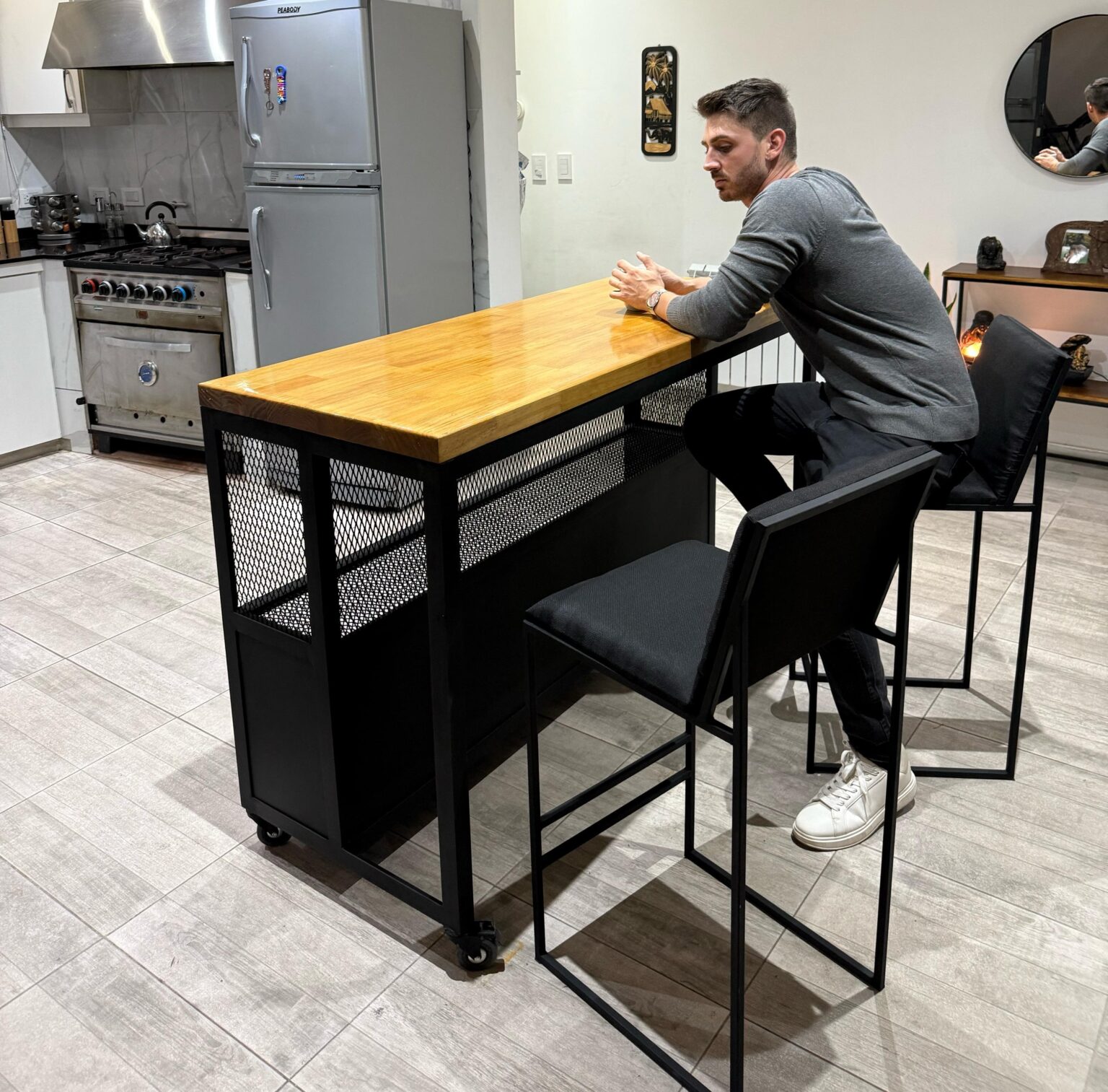 Barra – Desayunador Industrial – Con Ruedas Y Mesada – LyV Deco