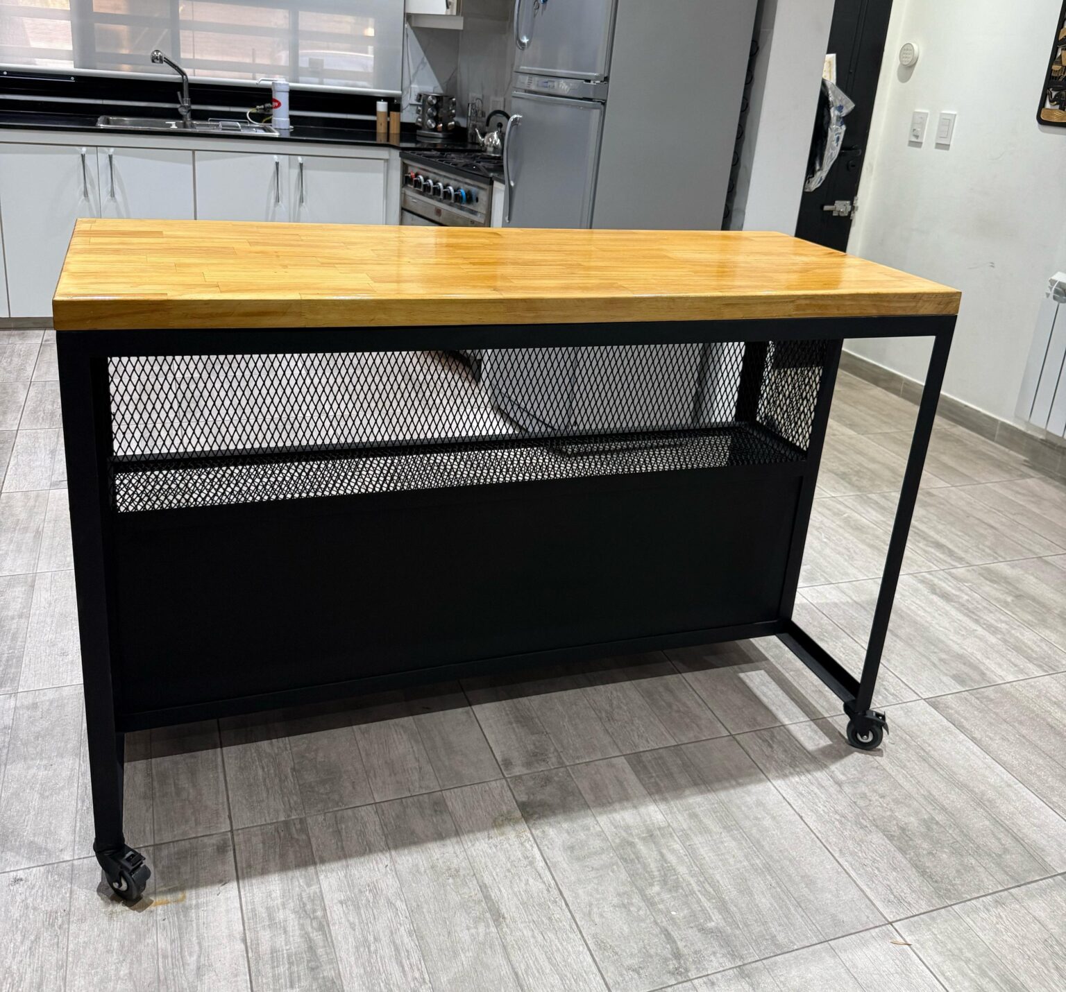 Barra – Desayunador Industrial – Con Ruedas Y Mesada – LyV Deco